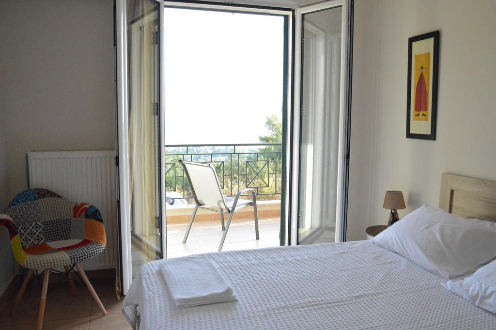 Ferienwohnung Erismini Frínion Exterior foto